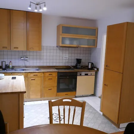 4-zi-wohnung Mit Grossem Balkon Und Blick Ins Grune Appartamento *