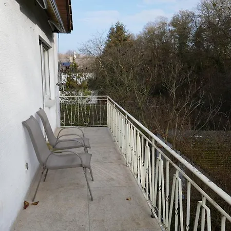 4-zi-wohnung Mit Grossem Balkon Und Blick Ins Grune Appartamento Karlsruhe