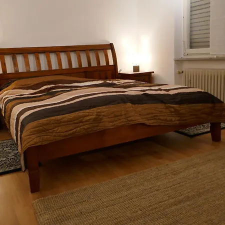 4-zi-wohnung Mit Grossem Balkon Und Blick Ins Grune Appartamento Karlsruhe