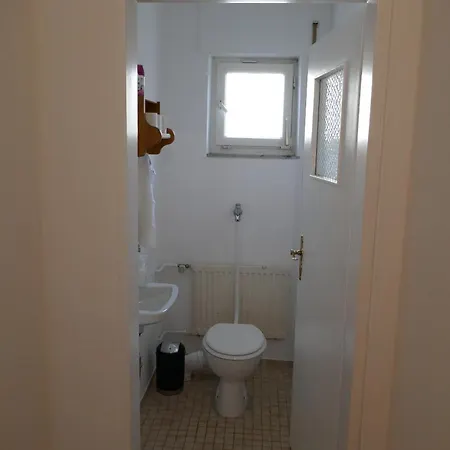 4-zi-wohnung Mit Grossem Balkon Und Blick Ins Grune Appartamento Karlsruhe