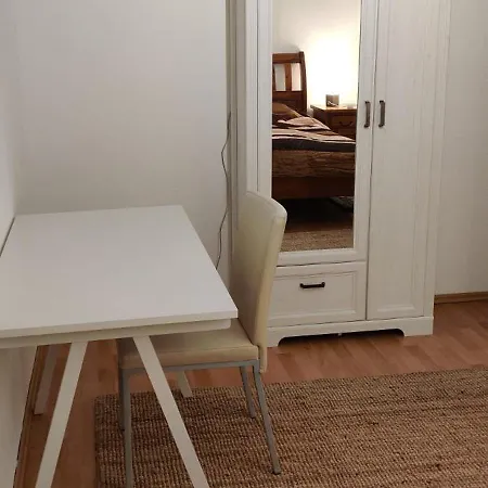 Appartamento 4-zi-wohnung Mit Grossem Balkon Und Blick Ins Grune