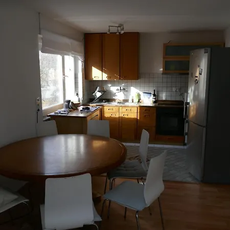 4-zi-wohnung Mit Grossem Balkon Und Blick Ins Grune * Karlsruhe